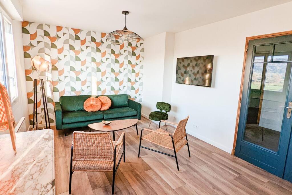 Maison Lombardi - 6 Personnes 4 Etoiles Dun-sur-Meuse